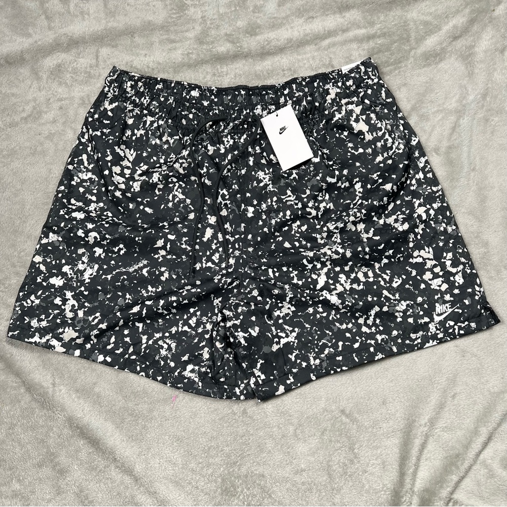 NWT Nike NSW 6" Regrind Short Mens XL Mesh Lined Anthracite White IF8502 060